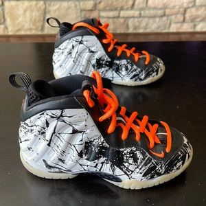 Nike Air Foamposite Shattered